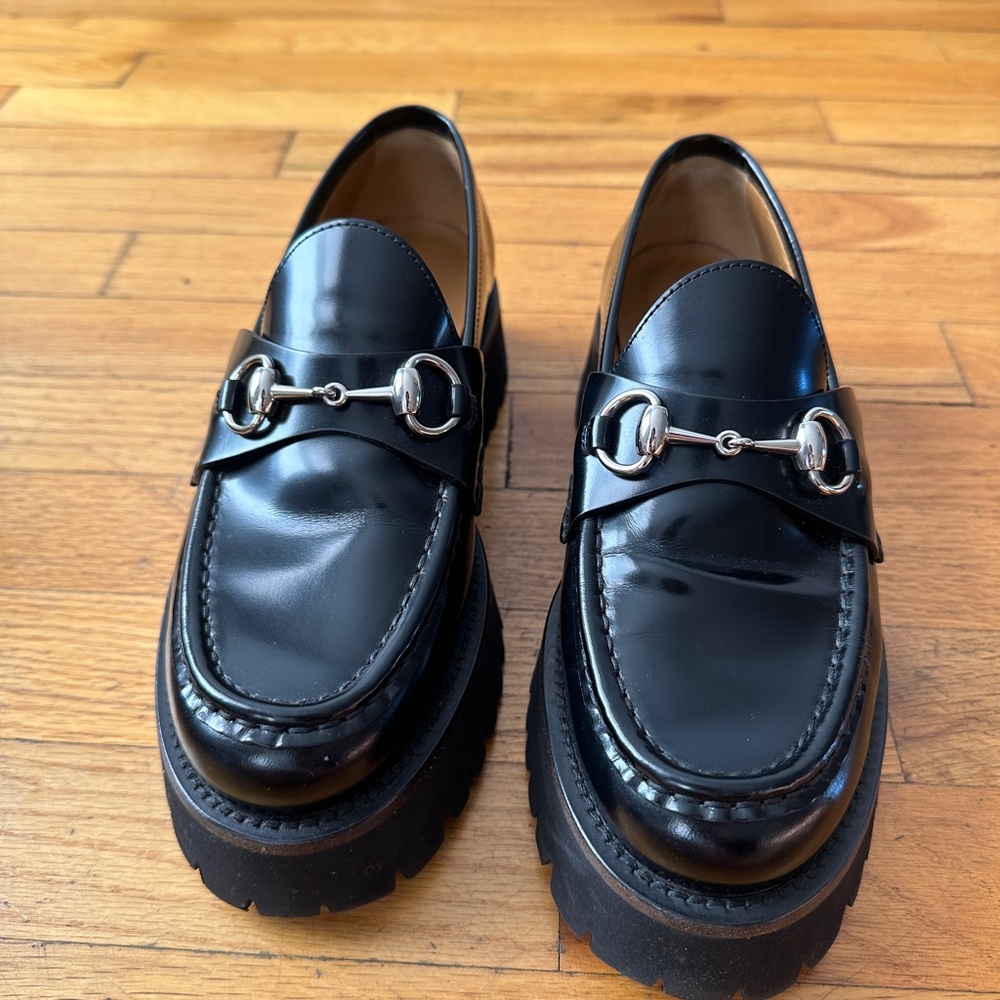 Black Leather GUCCI Loafers with Silver Horsebit hardware